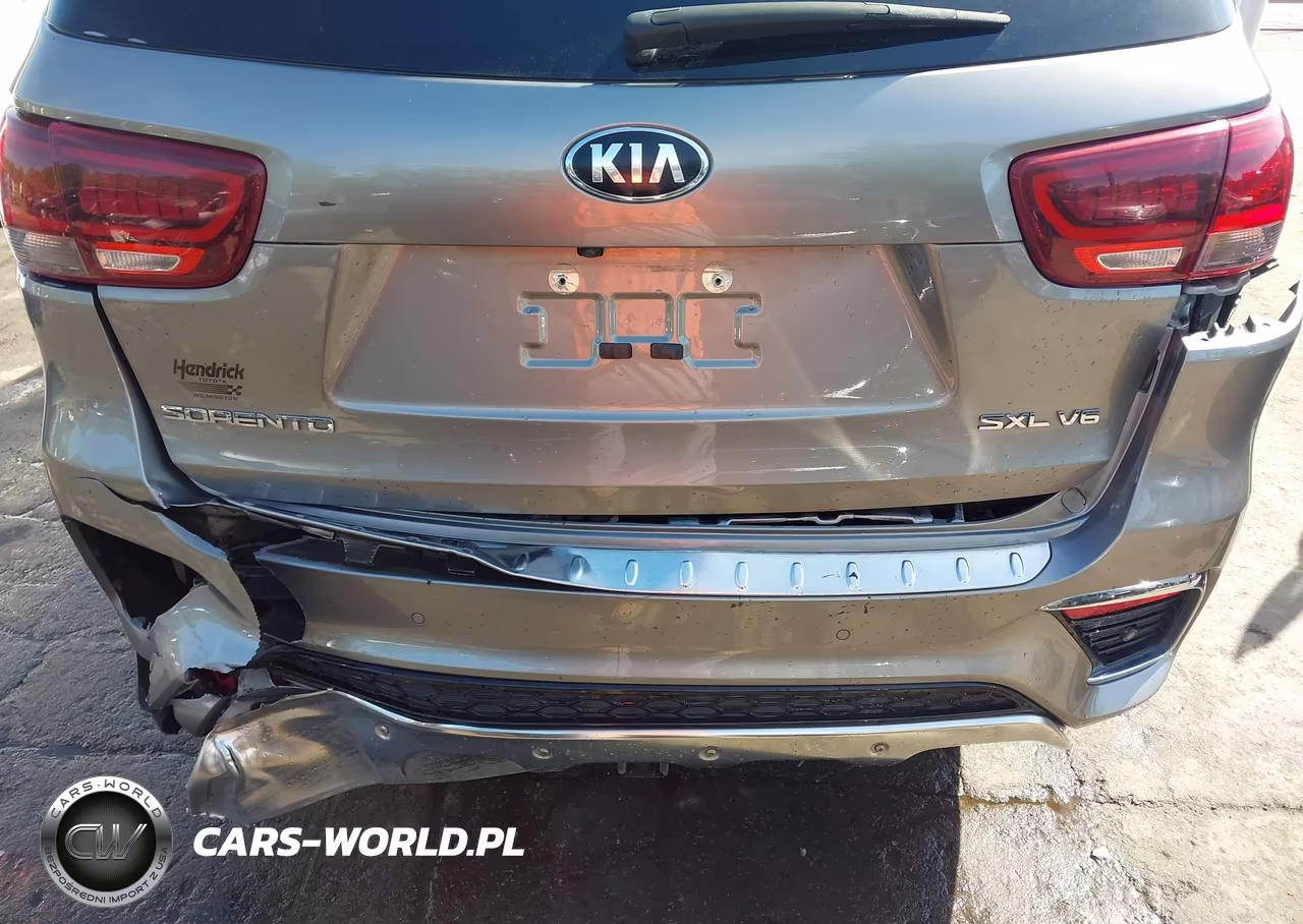 2019 Kia Sorento 3.3L Sxl VIN:5XYPK4A58KG547170 - 16
