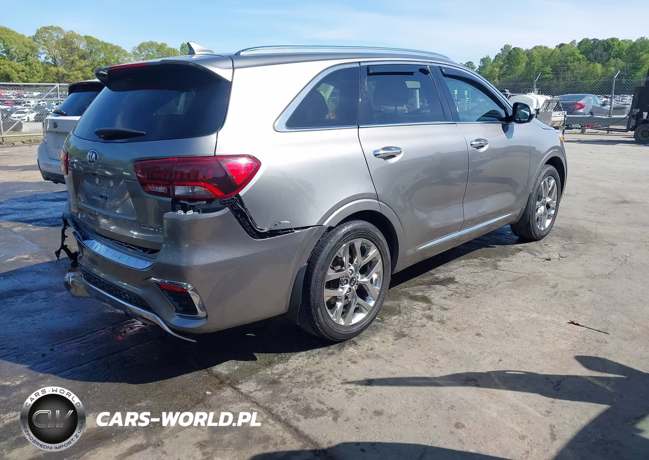 2019 Kia Sorento 3.3L Sxl VIN:5XYPK4A58KG547170 - 4