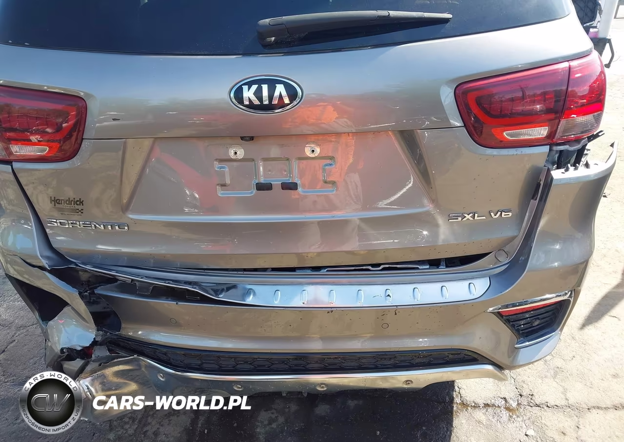 2019 Kia Sorento 3.3L Sxl VIN:5XYPK4A58KG547170 - 6