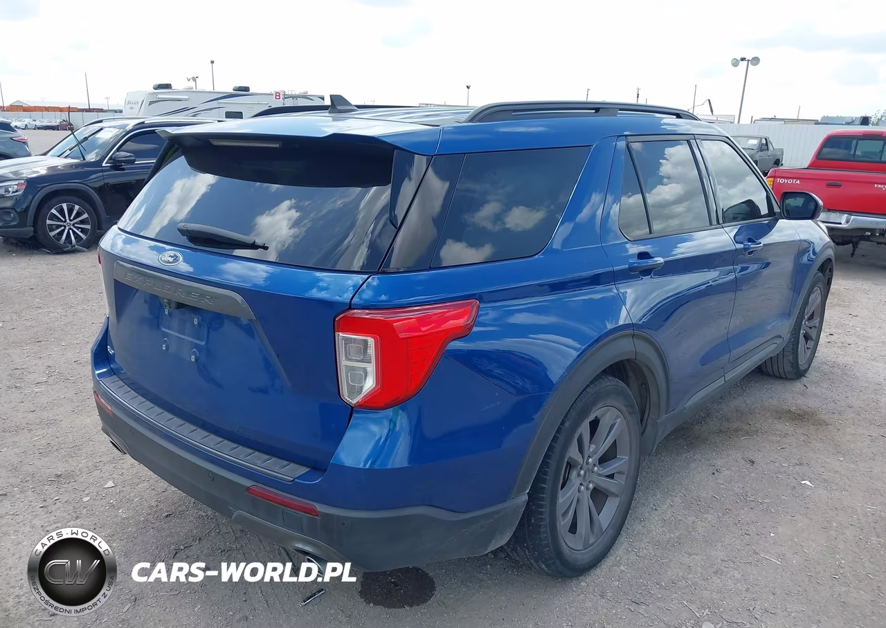 2022 Ford Explorer Xlt VIN:1FMSK7DH0NGC50179 - 4
