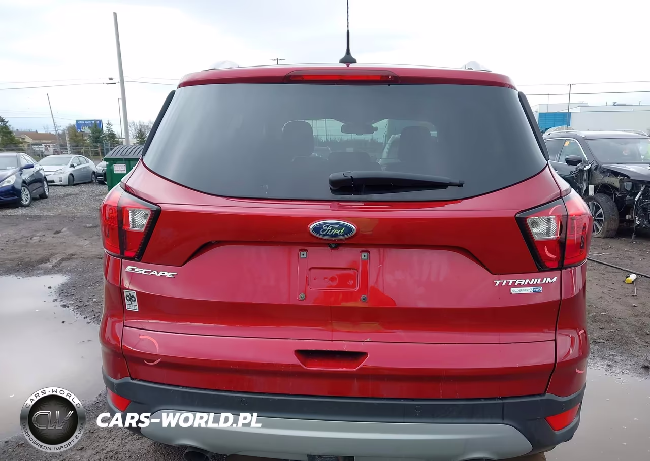 2019 Ford Escape Titanium VIN:1FMCU9J97KUA03245 - 17