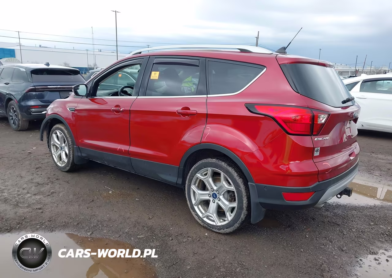 2019 Ford Escape Titanium VIN:1FMCU9J97KUA03245 - 3