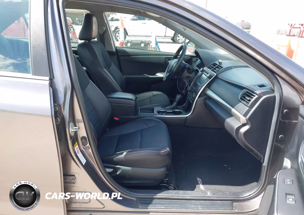 2015 Toyota Camry Se VIN:4T1BF1FK3FU971447 - 5