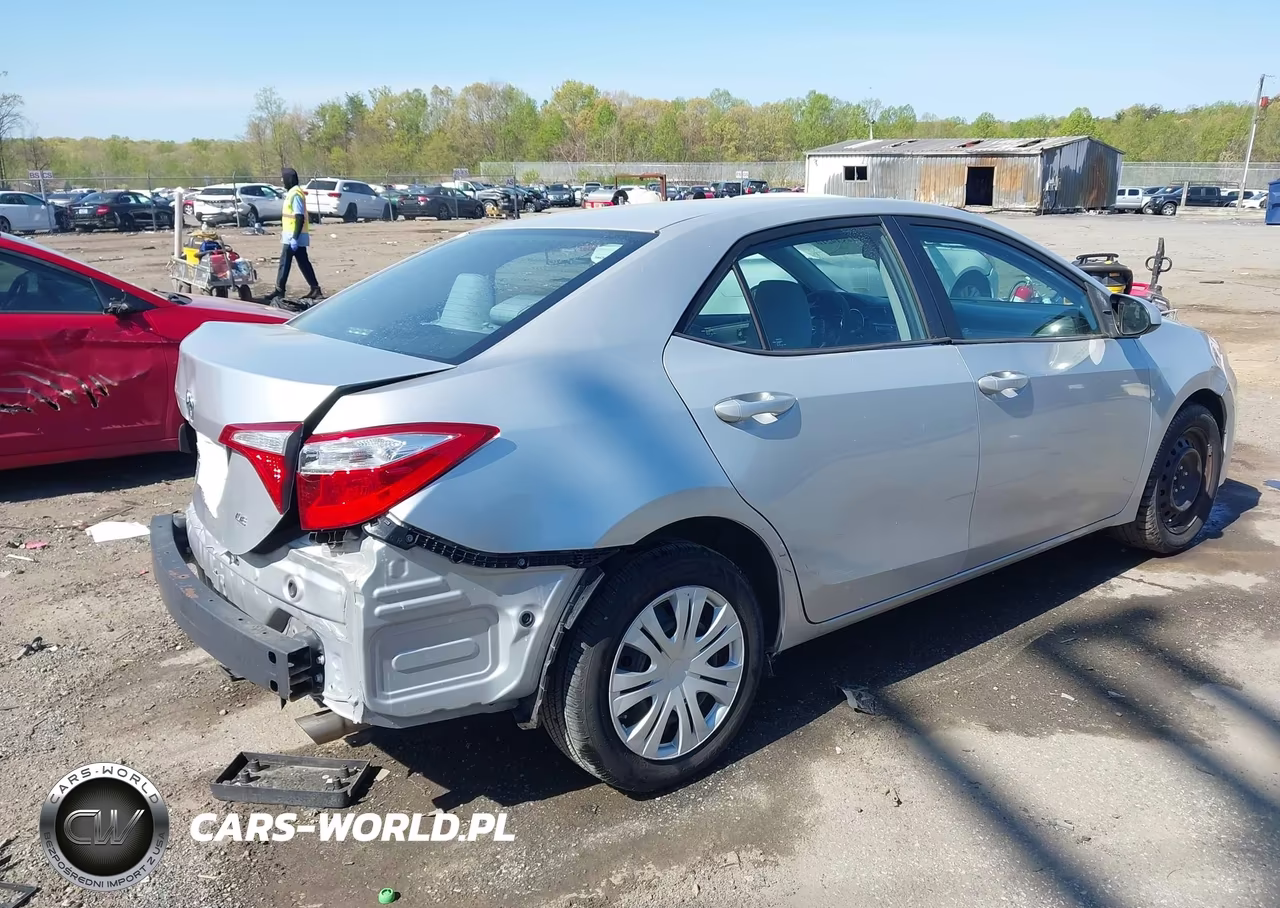 2016 Toyota Corolla Le VIN:2T1BURHE3GC499796 - 4