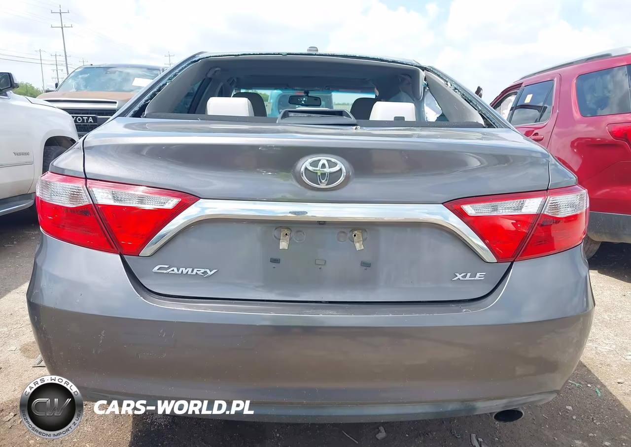 2017 Toyota Camry Xle VIN:4T1BF1FK3HU640306 - 16
