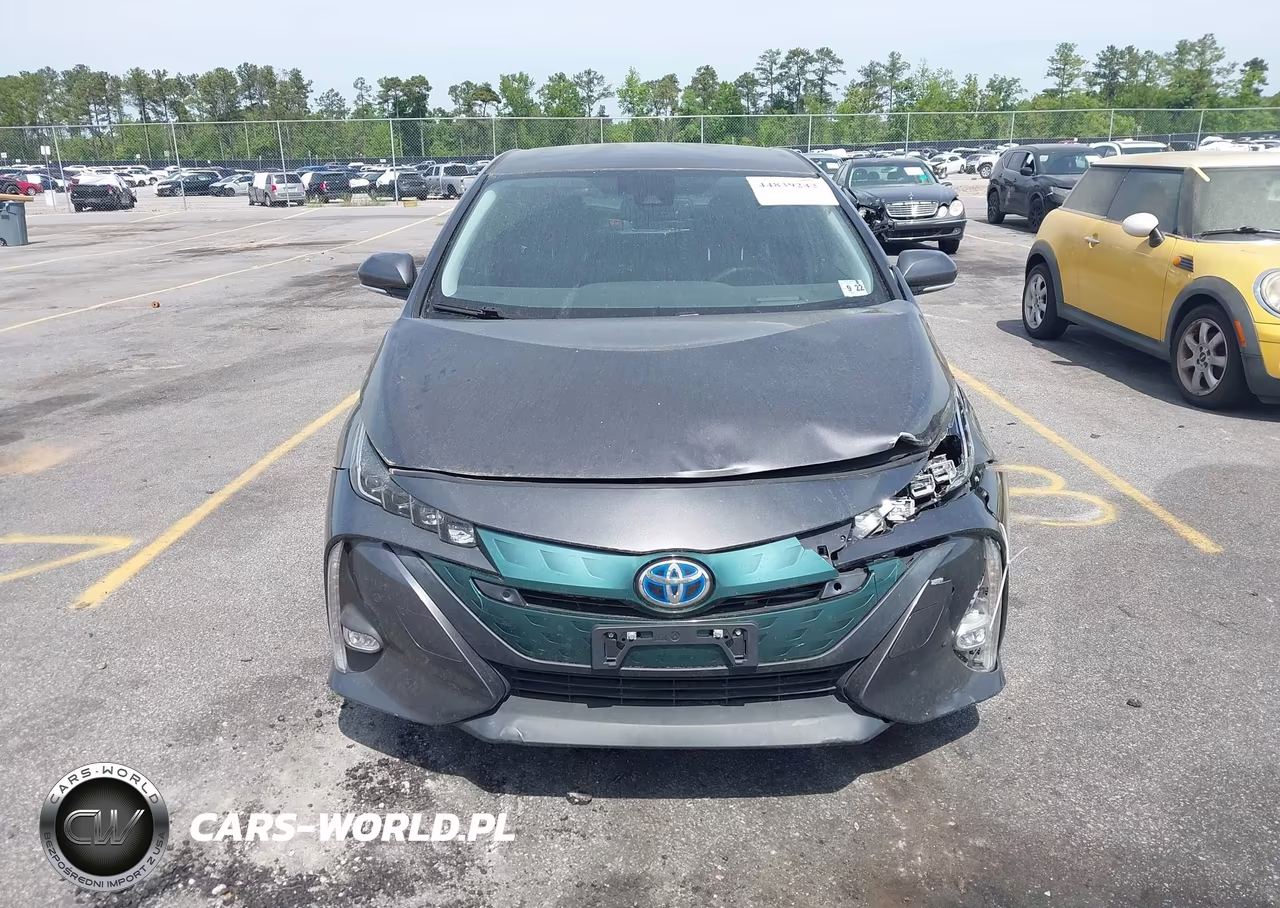 2017 Toyota Prius Prime Advanced VIN:JTDKARFP9H3038335 - 12