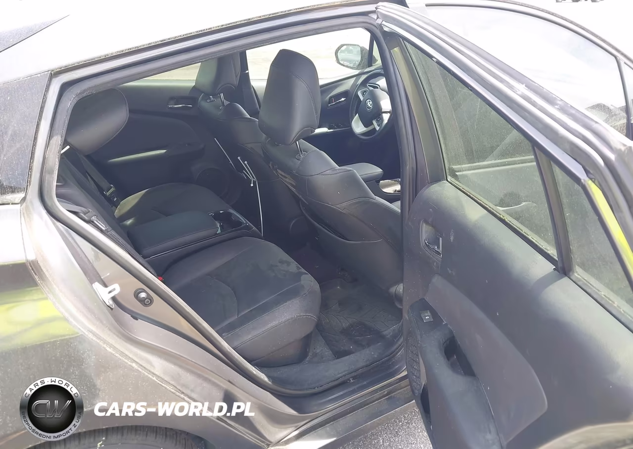 2017 Toyota Prius Prime Advanced VIN:JTDKARFP9H3038335 - 8
