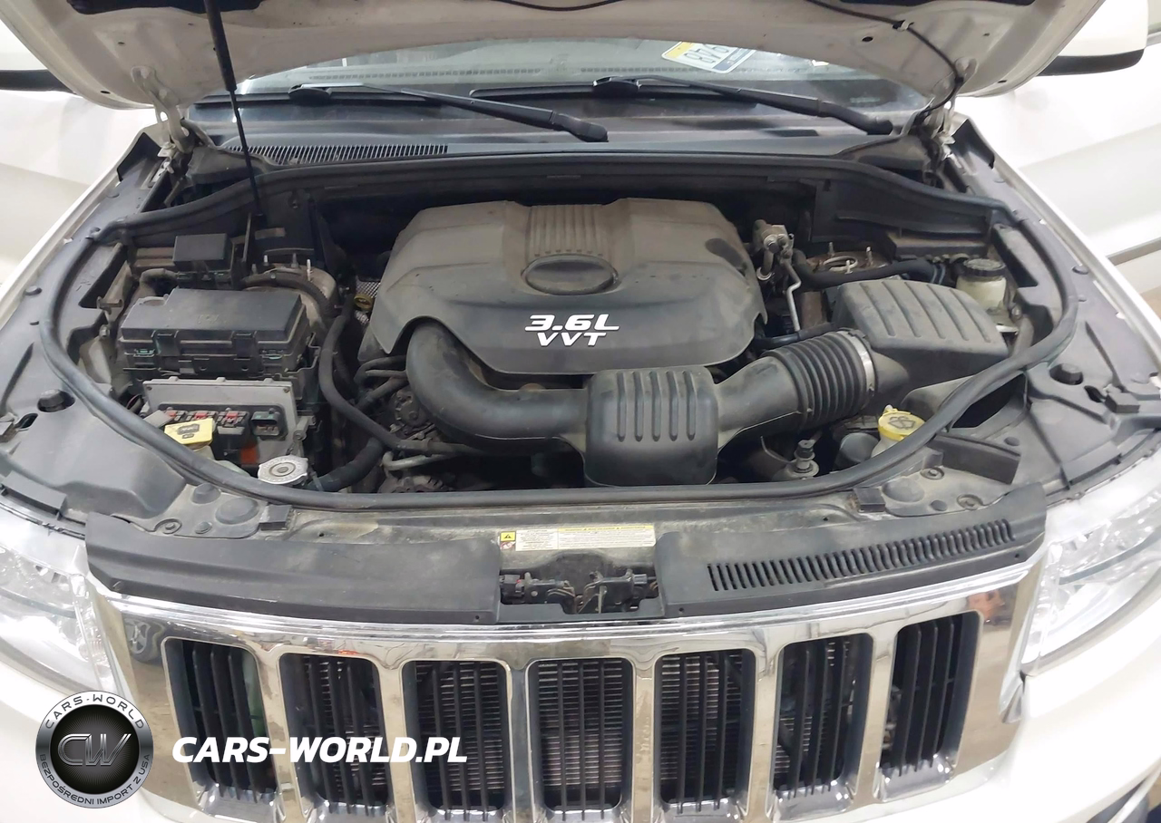 2012 Jeep Grand Cherokee Laredo VIN:1C4RJFAGXCC218730 - 10