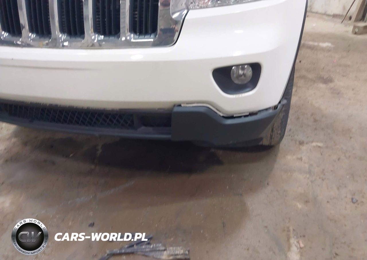 2012 Jeep Grand Cherokee Laredo VIN:1C4RJFAGXCC218730 - 12