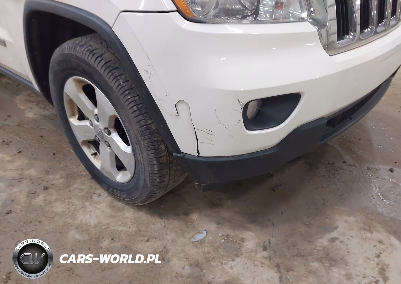 2012 Jeep Grand Cherokee Laredo VIN:1C4RJFAGXCC218730 - 13