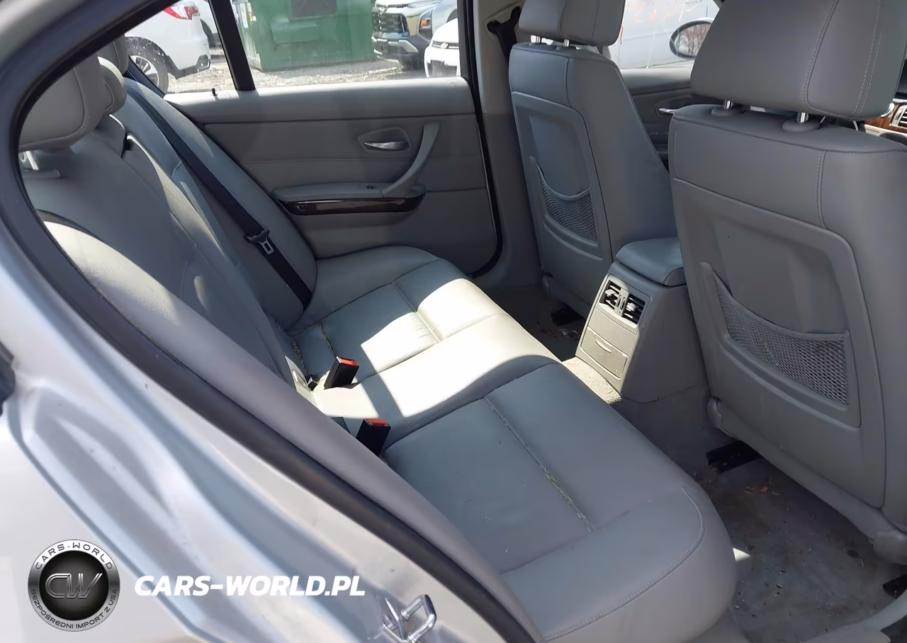2008 BMW 328Xi VIN:WBAVC735X8KX90417 - 8
