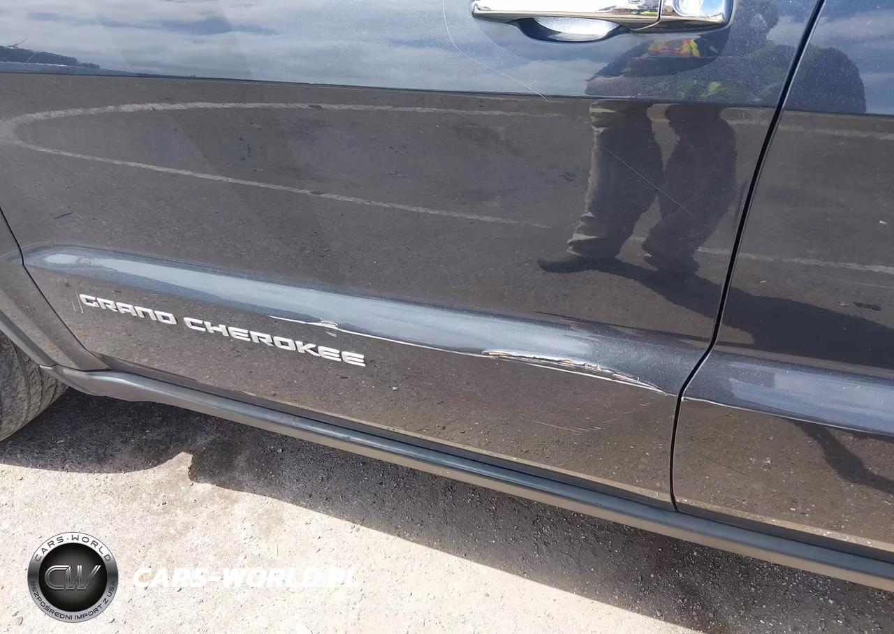 2015 Jeep Grand Cherokee Limited VIN:1C4RJEBG7FC220271 - 17