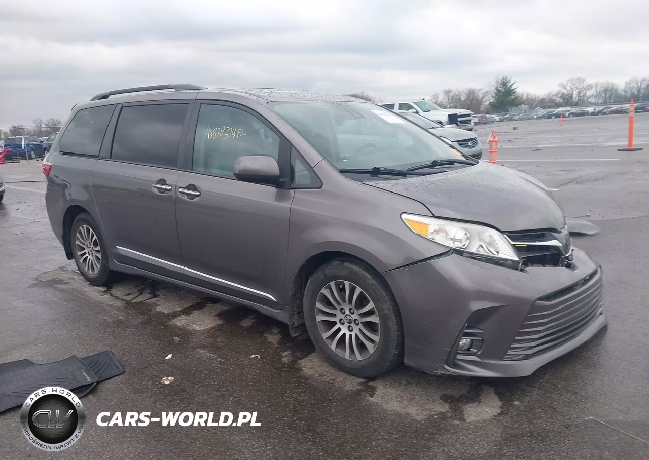 2018 Toyota Sienna Xle 8 Passenger