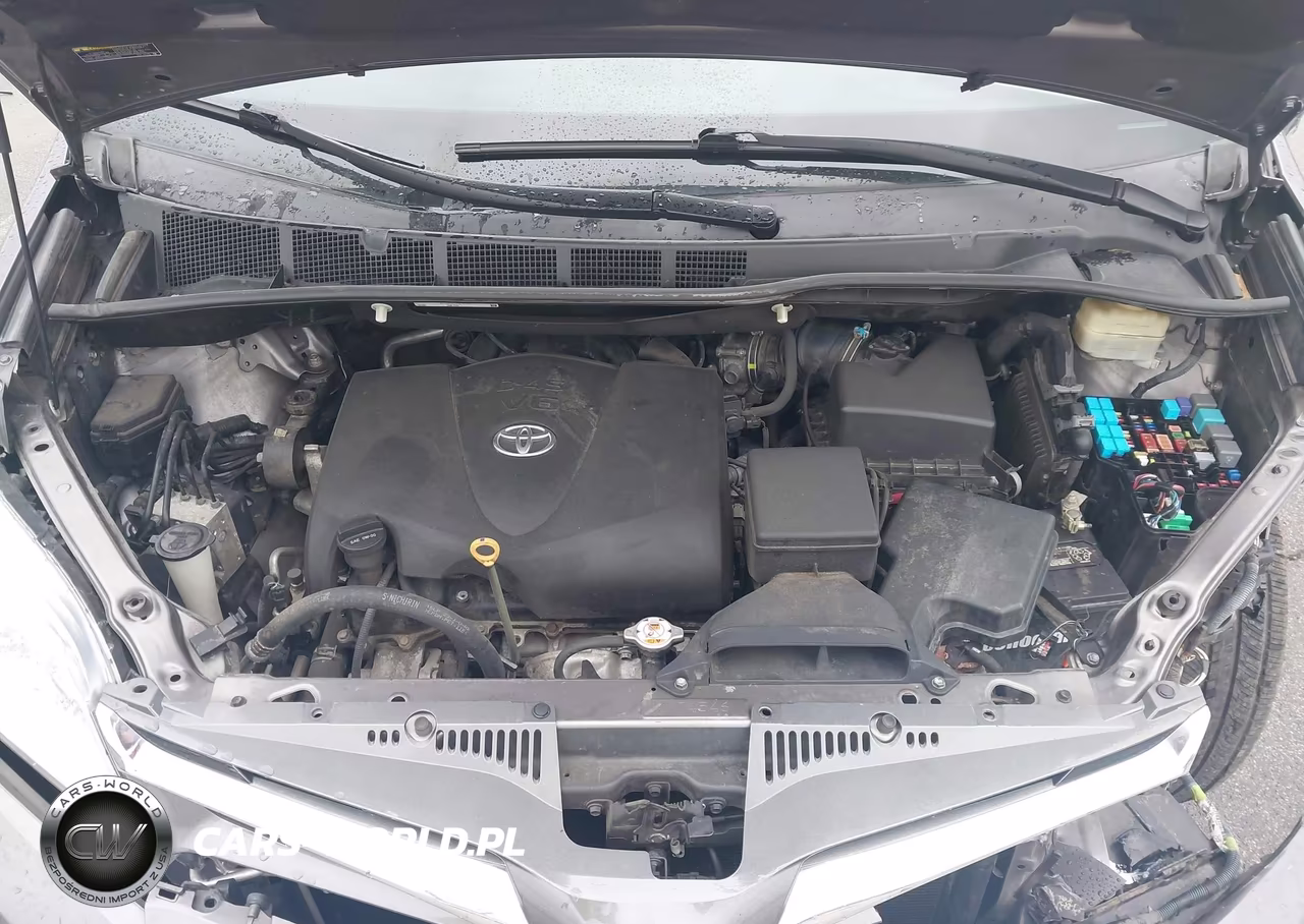 2018 Toyota Sienna Xle 8 Passenger VIN:5TDYZ3DC4JS913535 - 10
