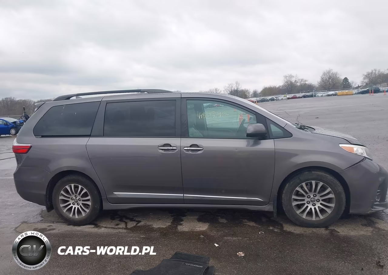 2018 Toyota Sienna Xle 8 Passenger VIN:5TDYZ3DC4JS913535 - 13