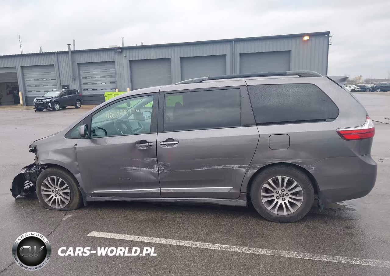 2018 Toyota Sienna Xle 8 Passenger VIN:5TDYZ3DC4JS913535 - 14