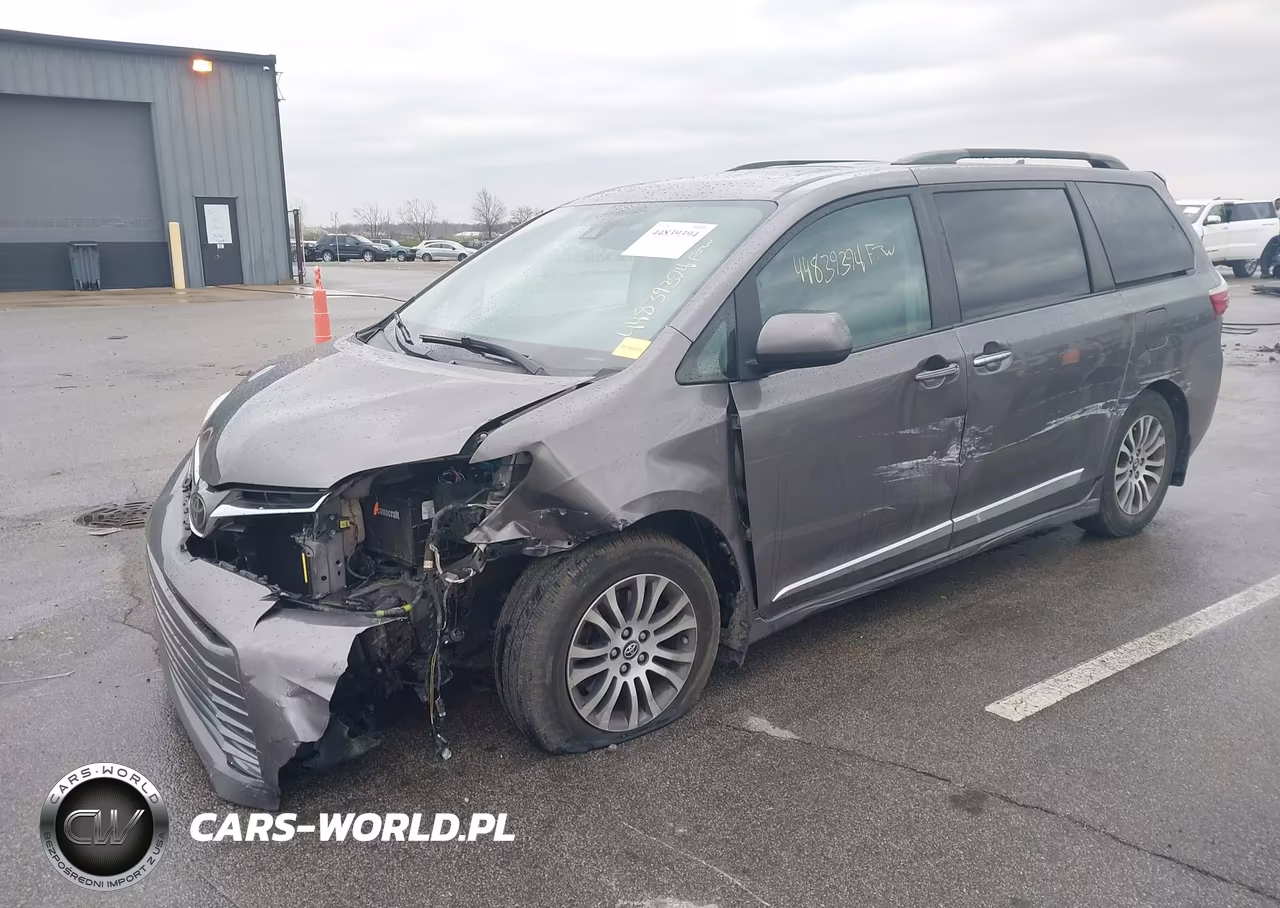 2018 Toyota Sienna Xle 8 Passenger VIN:5TDYZ3DC4JS913535 - 2