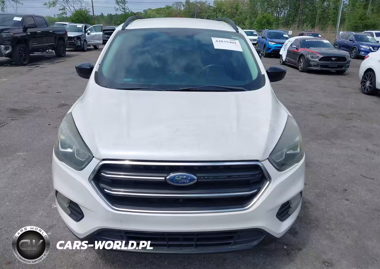 2017 Ford Escape Se VIN:1FMCU0GD8HUA38053 - 6