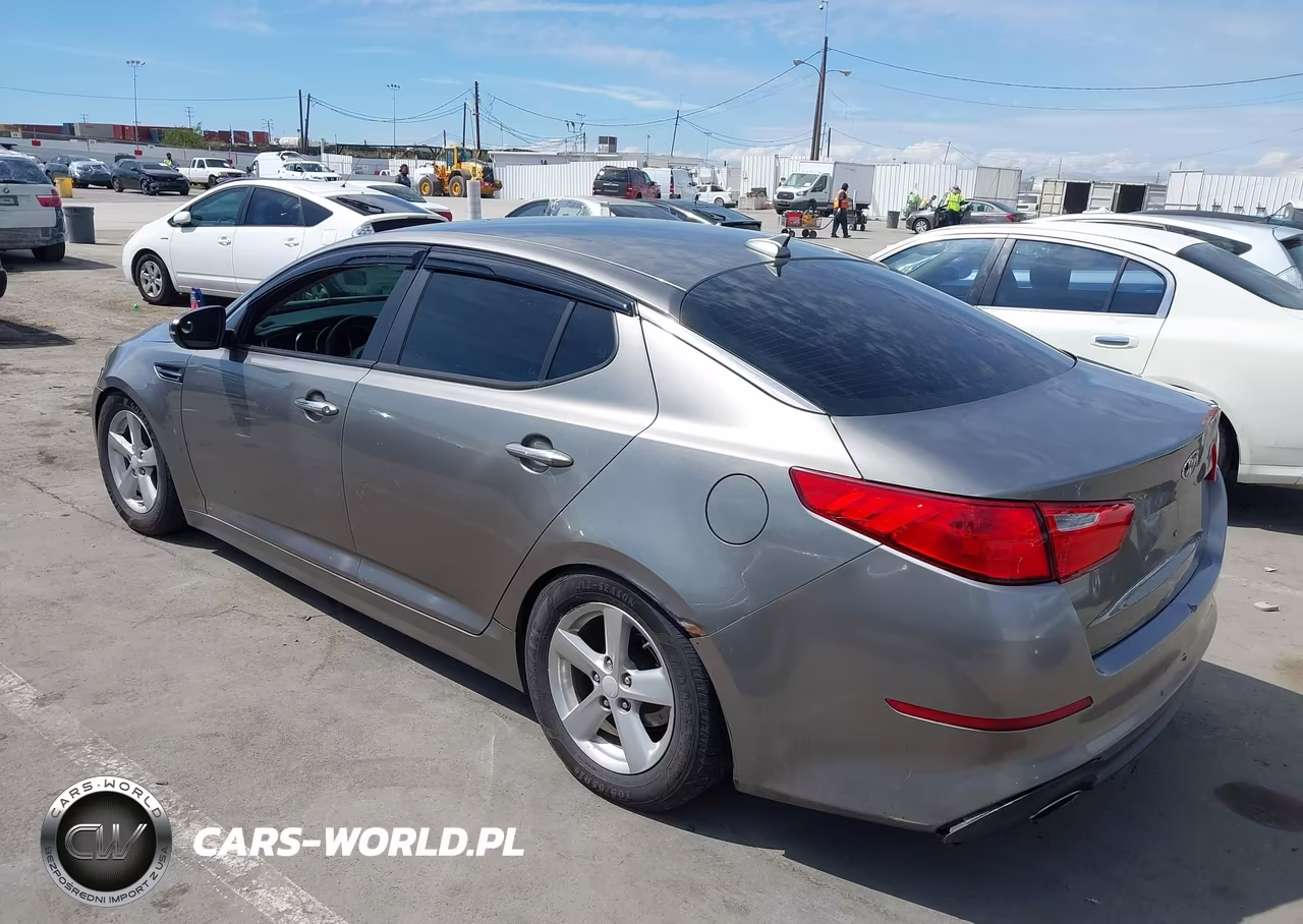 2015 Kia Optima Lx VIN:5XXGM4A71FG446347 - 3