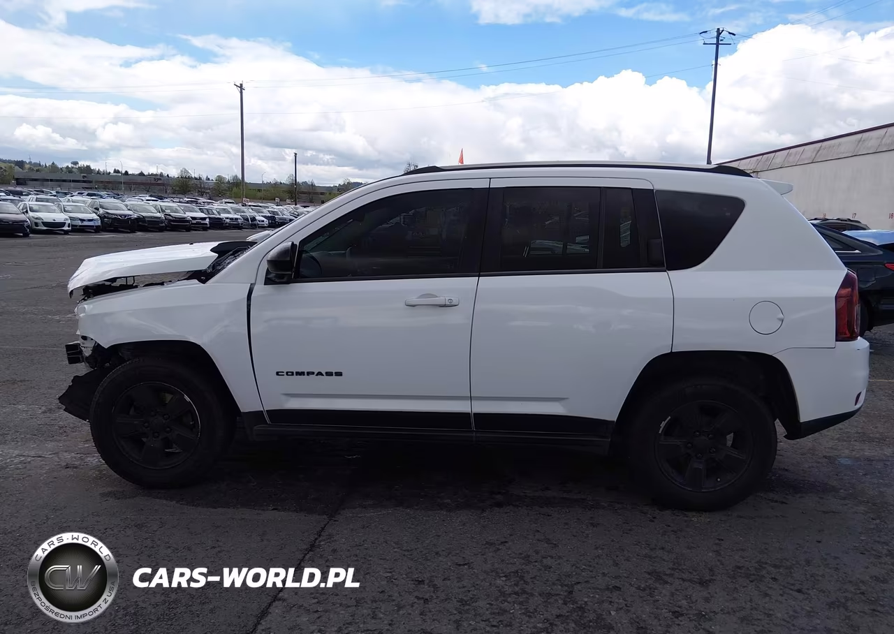 2014 Jeep Compass Sport VIN:1C4NJCBA5ED642675 - 14