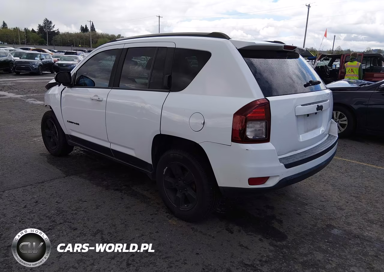 2014 Jeep Compass Sport VIN:1C4NJCBA5ED642675 - 3