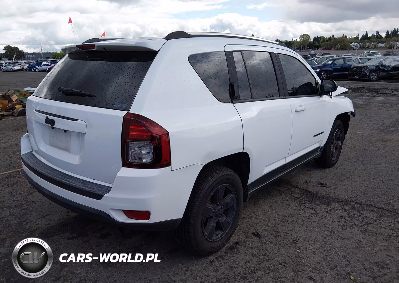 2014 Jeep Compass Sport VIN:1C4NJCBA5ED642675 - 4