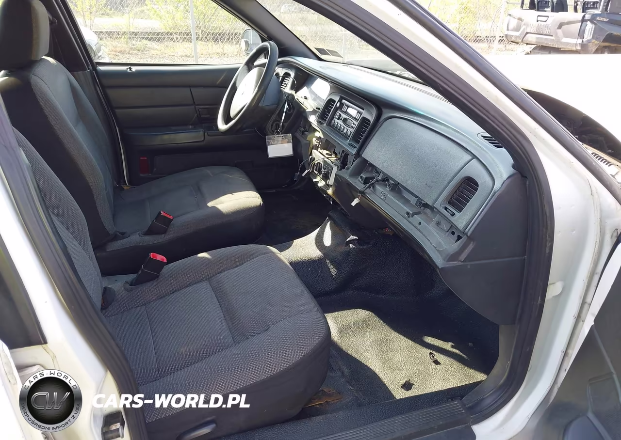 2007 Ford Crown Victoria Police-Police Interceptor VIN:2FAFP71W87X126240 - 5