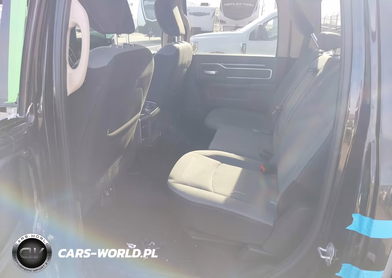 2019 Ram 3500 Big Horn 4X4 6'4 Box VIN:3C63R3DL7KG547846 - 7