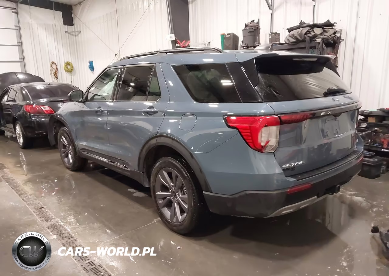 2025 Ford Explorer Active VIN:1FMUK8DH3SGC57301 - 3