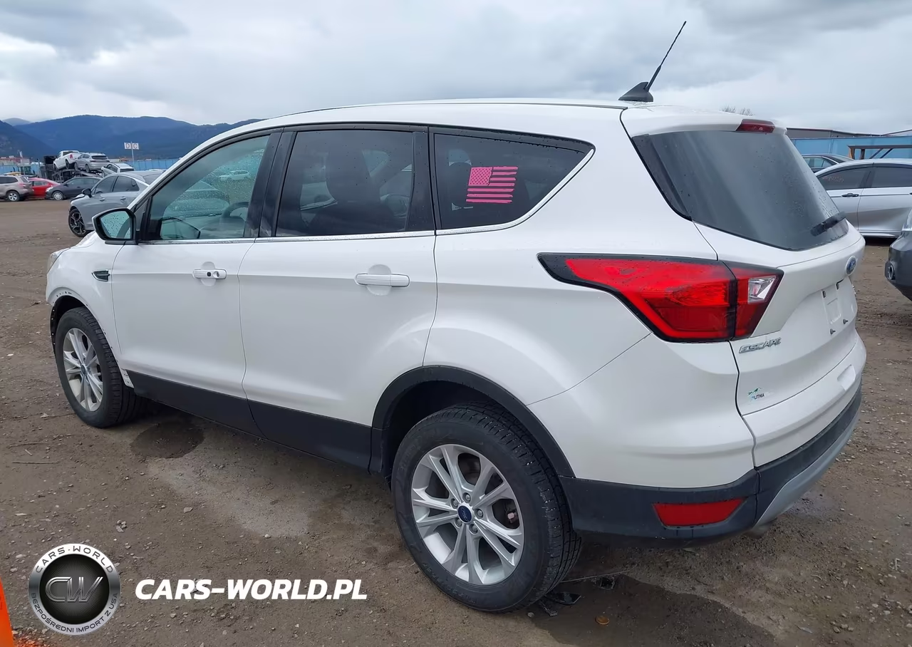 2019 Ford Escape Se VIN:1FMCU9GD6KUA64212 - 3