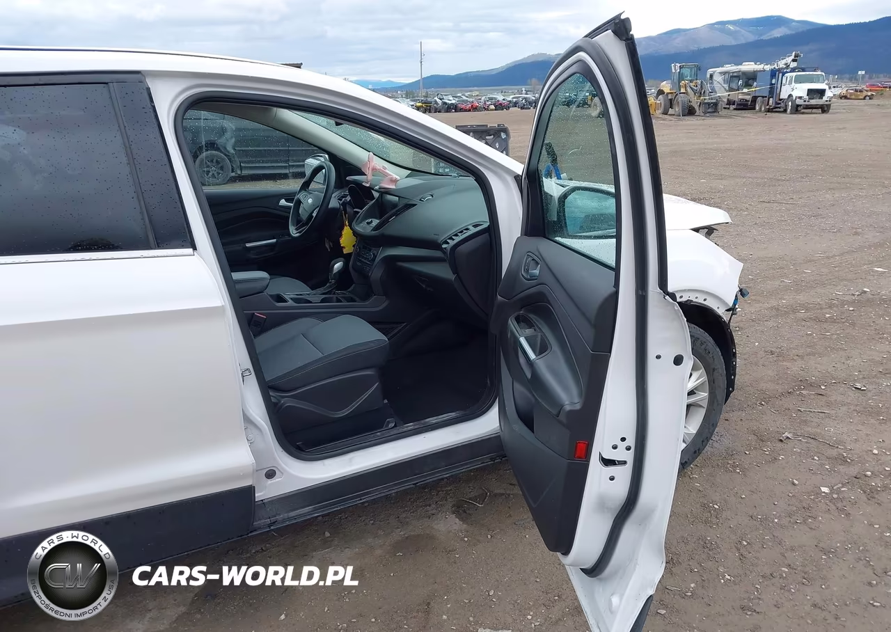 2019 Ford Escape Se VIN:1FMCU9GD6KUA64212 - 5