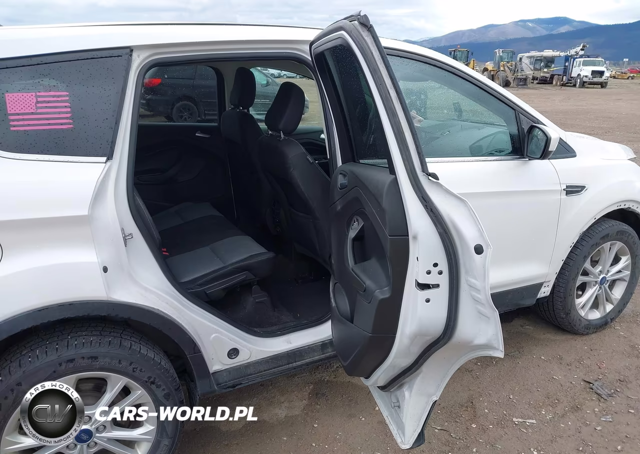 2019 Ford Escape Se VIN:1FMCU9GD6KUA64212 - 8