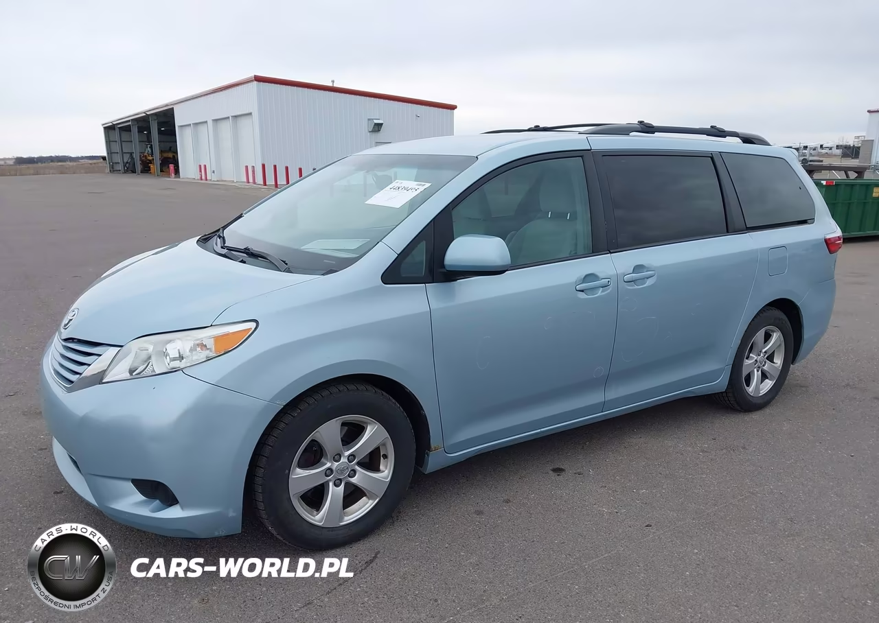 2015 Toyota Sienna Le 8 Passenger VIN:5TDKK3DC9FS602975 - 2