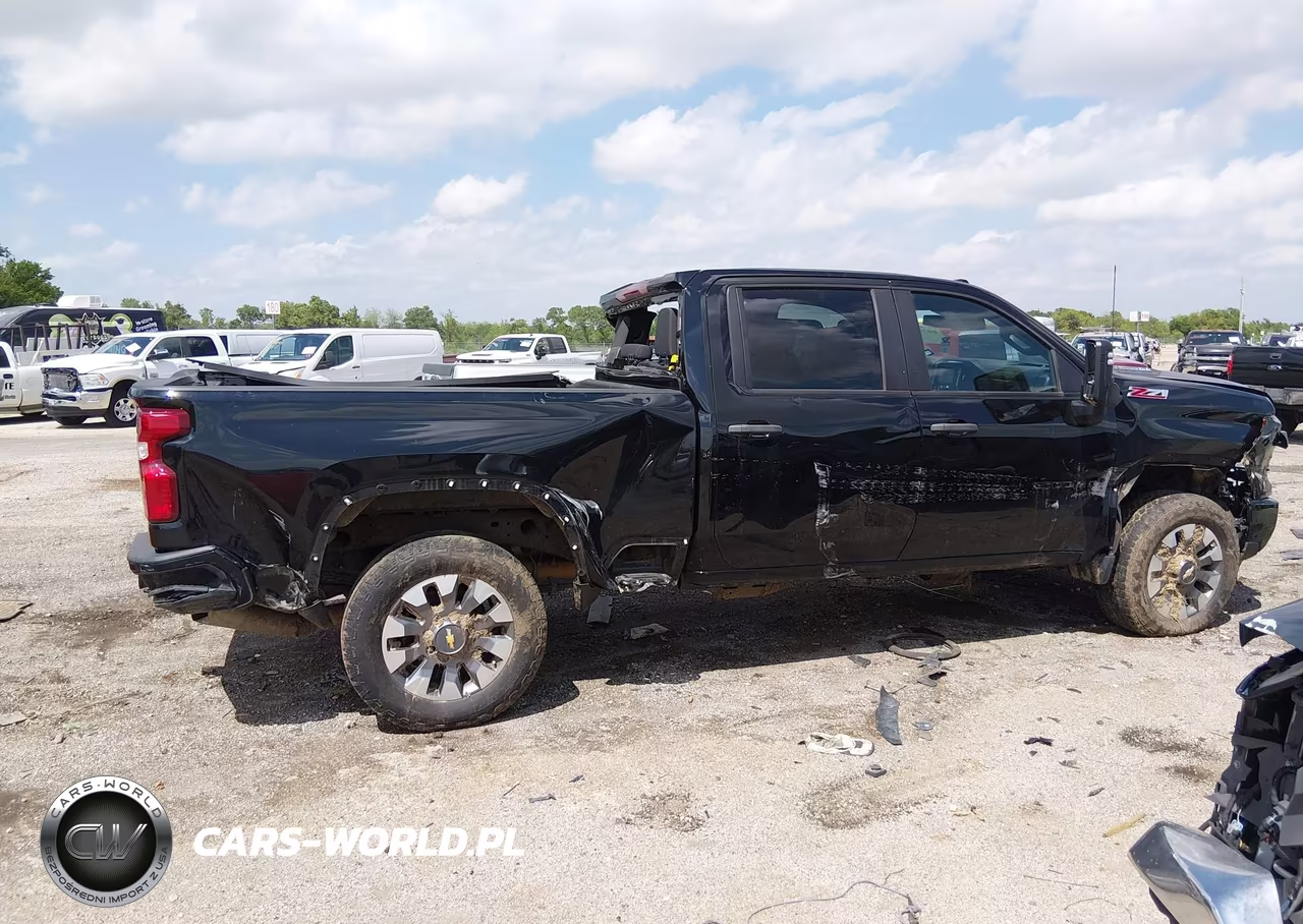 2024 Chevrolet Silverado 2500Hd 4Wd Standard Bed Custom VIN:2GC1YMEY6R1114735 - 13