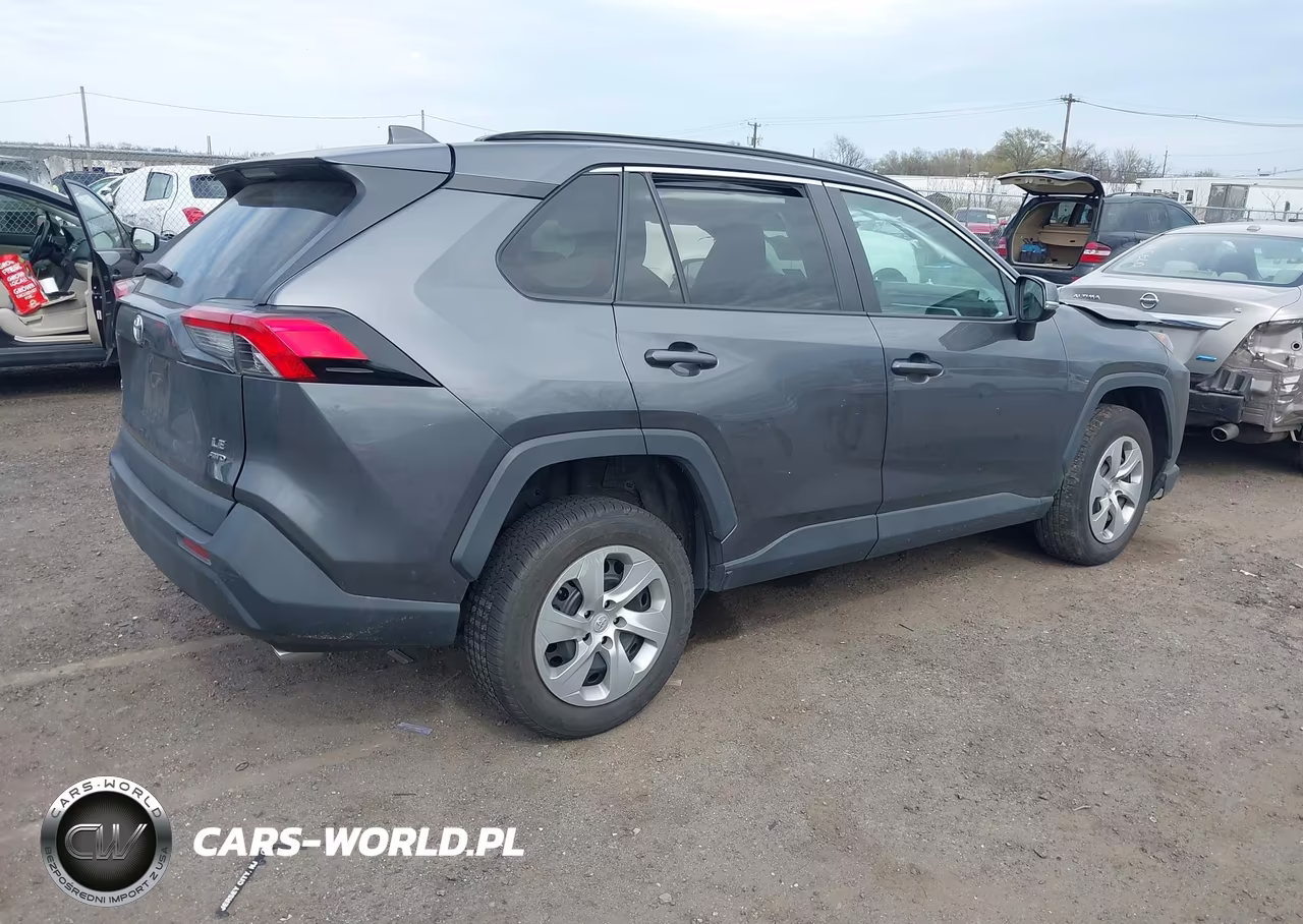 2021 Toyota Rav4 Le VIN:2T3G1RFVXMC149716 - 4
