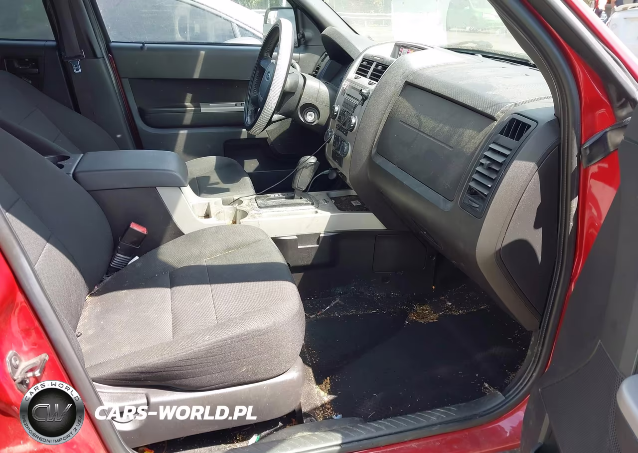 2010 Ford Escape Xlt VIN:1FMCU9D75AKA79339 - 5