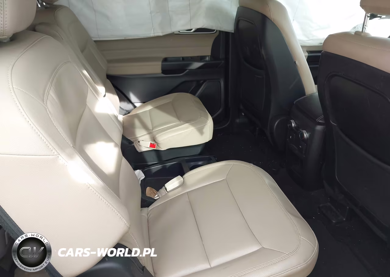2020 Ford Explorer Xlt VIN:1FMSK8DH8LGA49620 - 8