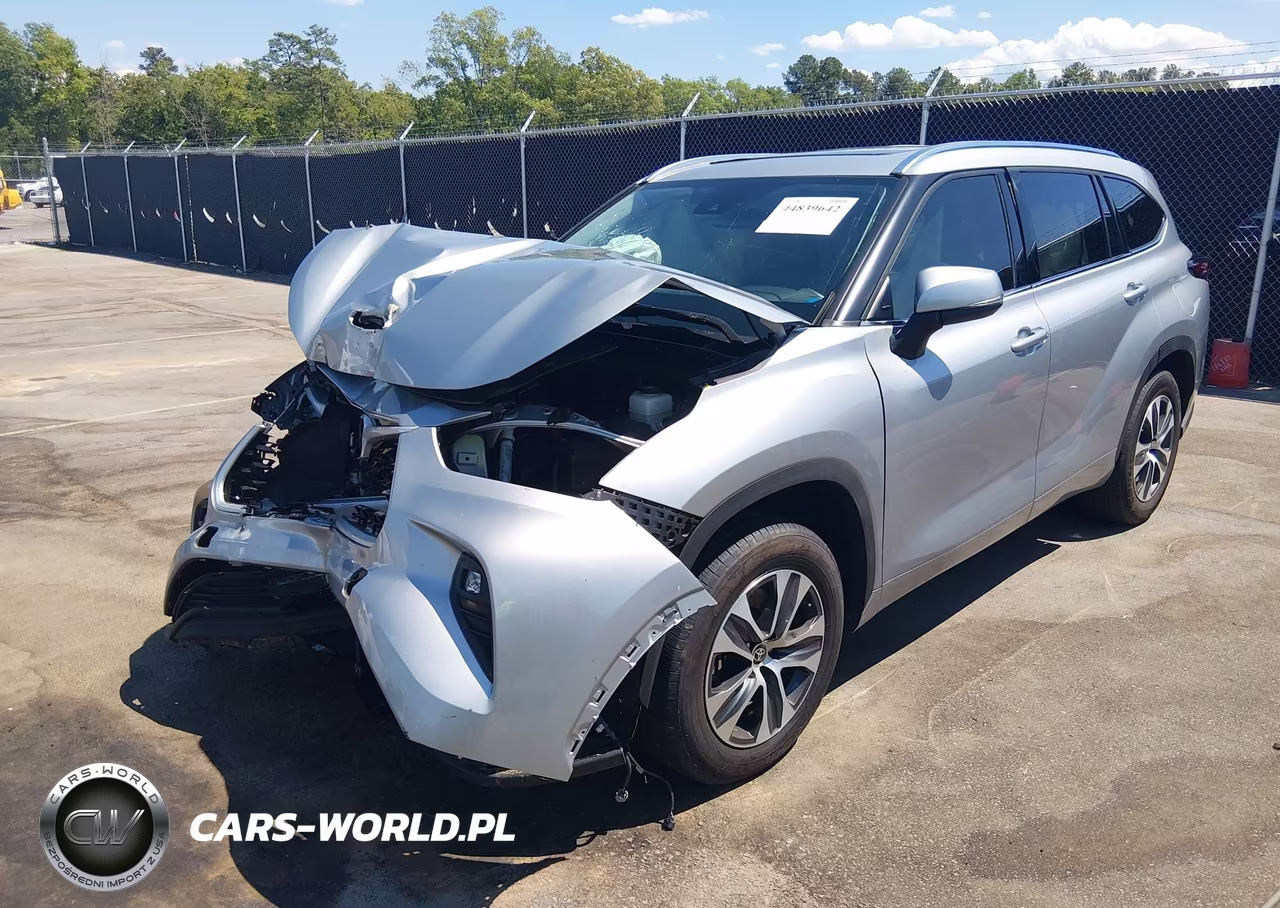 2021 Toyota Highlander Xle VIN:5TDGZRAH2MS538098 - 2