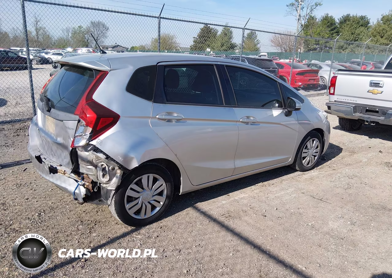 2015 Honda Fit Lx VIN:3HGGK5H53FM757763 - 4