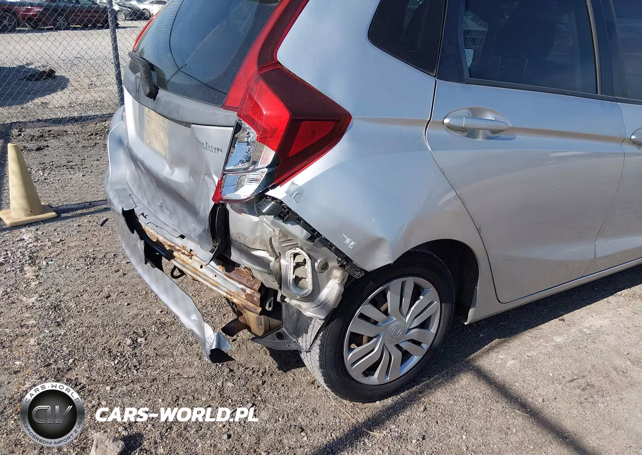 2015 Honda Fit Lx VIN:3HGGK5H53FM757763 - 6