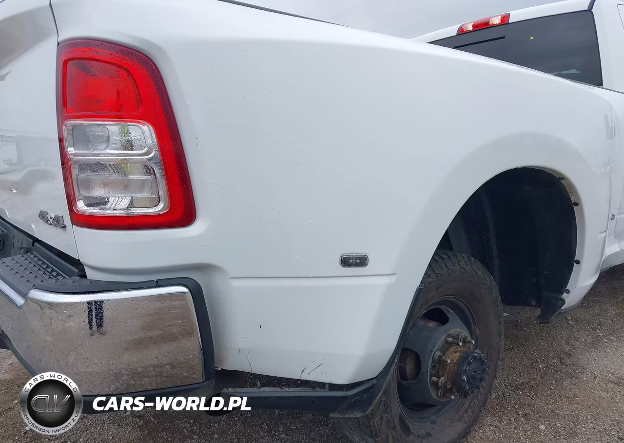 2023 Ram 3500 Tradesman 4X4 8' Box VIN:3C63RRGL5PG507755 - 11