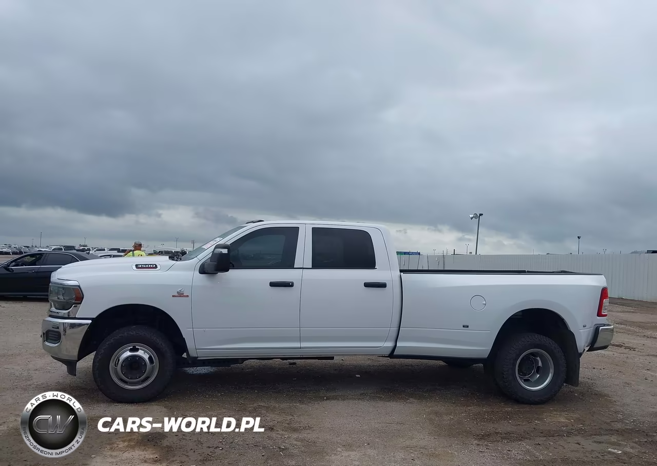 2023 Ram 3500 Tradesman 4X4 8' Box VIN:3C63RRGL5PG507755 - 16