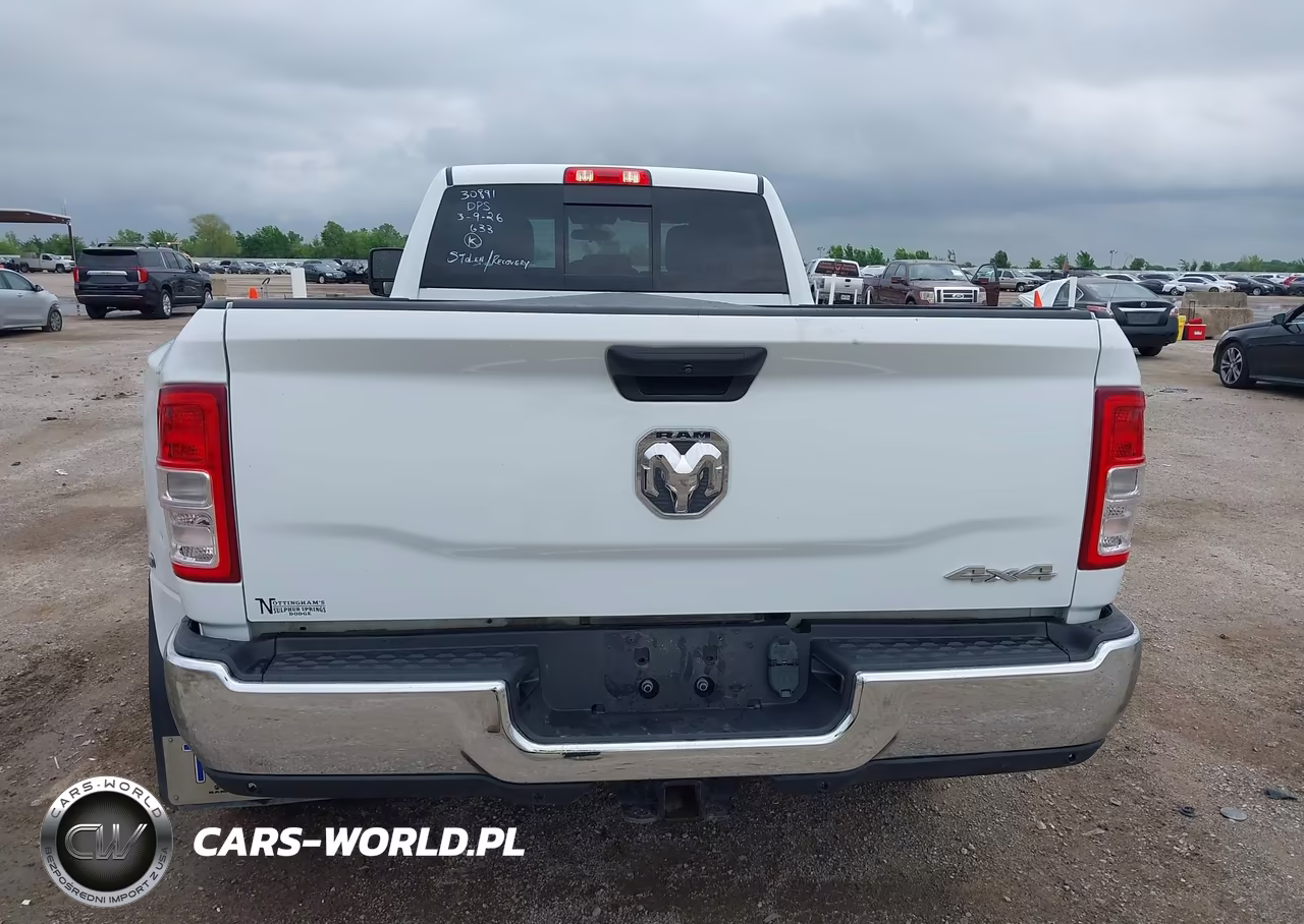 2023 Ram 3500 Tradesman 4X4 8' Box VIN:3C63RRGL5PG507755 - 17