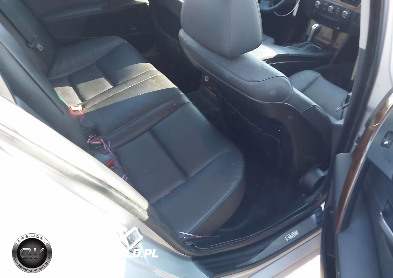 2007 BMW 530I VIN:WBANE73577CM58227 - 8