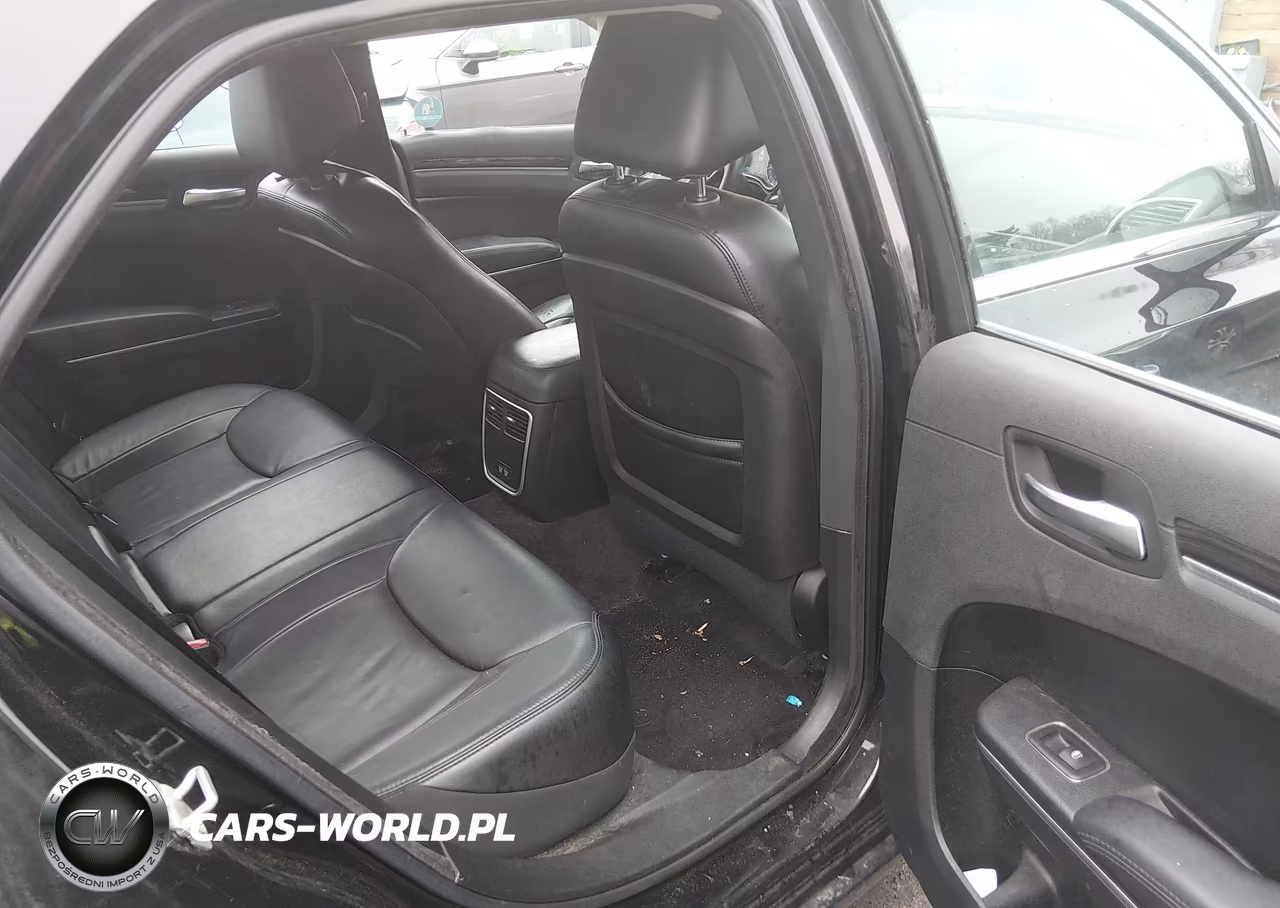2017 Chrysler 300 Limited Awd VIN:2C3CCARG2HH648574 - 8