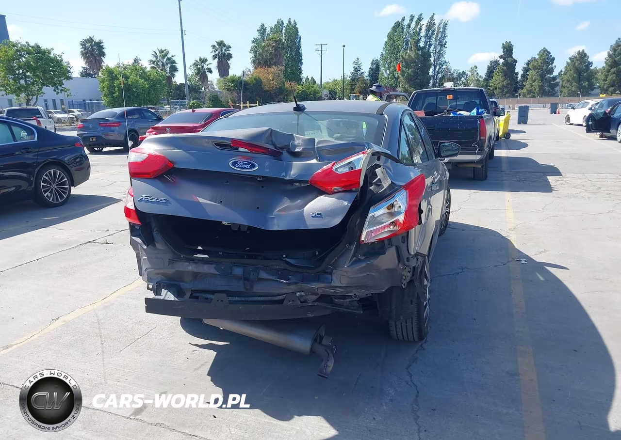 2012 Ford Focus Se VIN:1FAHP3F25CL184661 - 17