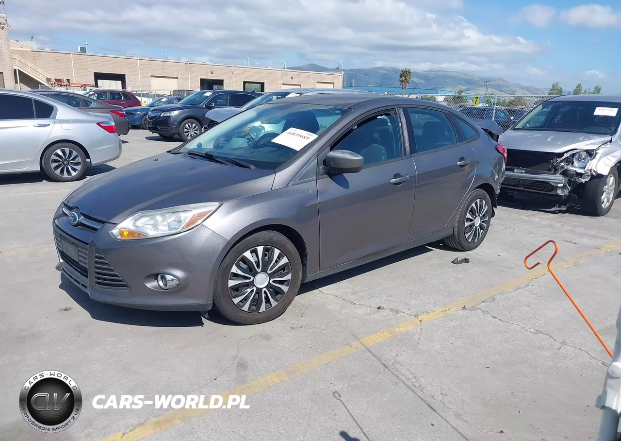 2012 Ford Focus Se VIN:1FAHP3F25CL184661 - 2