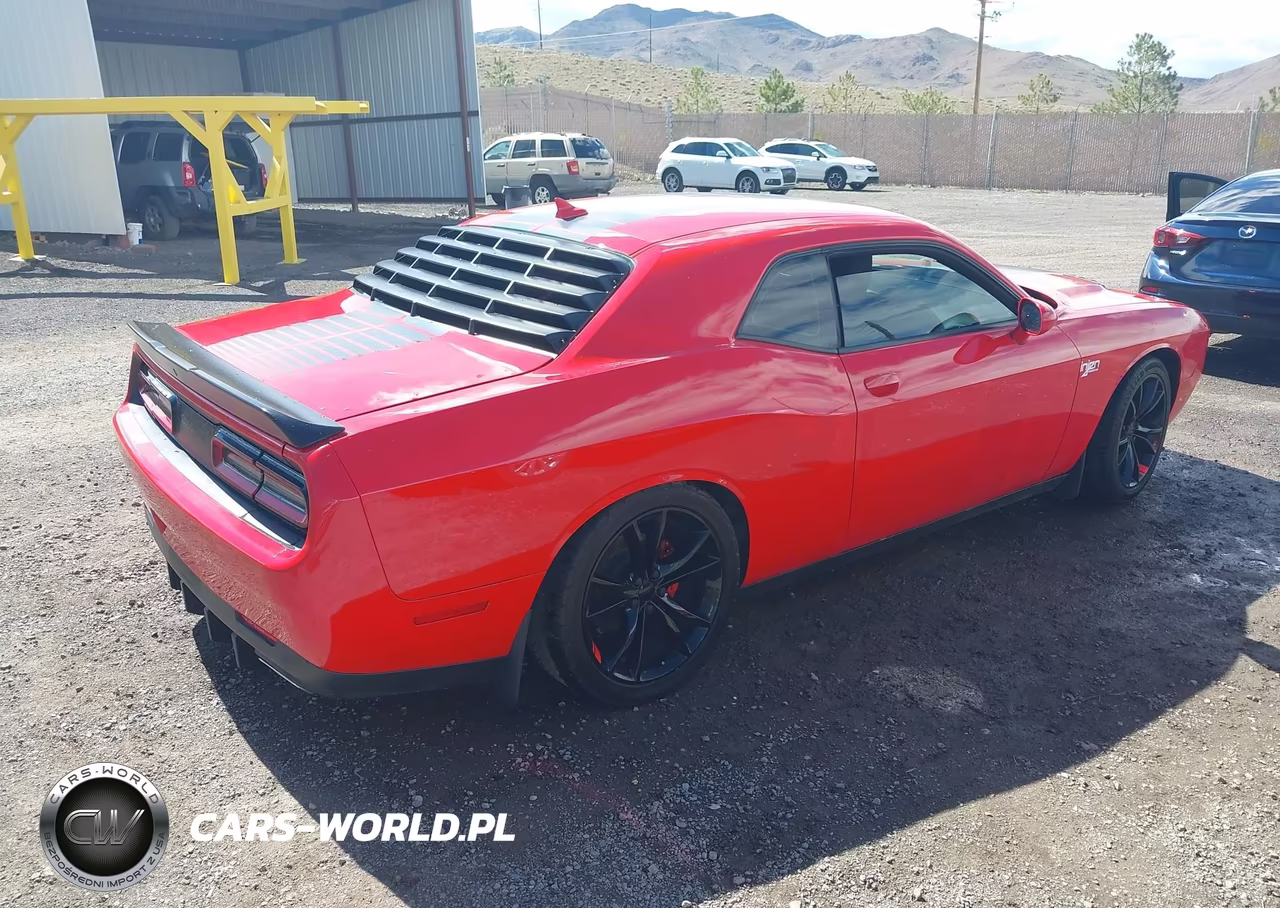 2016 Dodge Challenger Sxt VIN:2C3CDZAG5GH245646 - 4