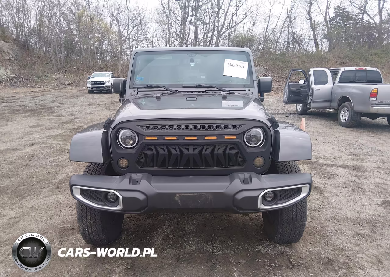 2014 Jeep Wrangler Unlimited Sahara VIN:1C4BJWEG6EL272573 - 12