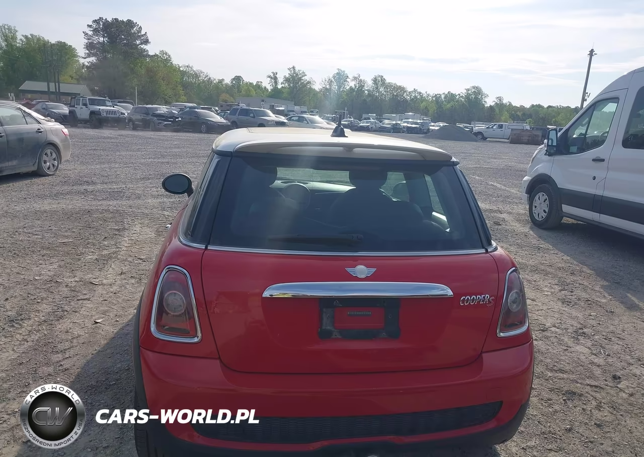 2008 Mini Cooper S VIN:WMWMF73558TV34165 - 17